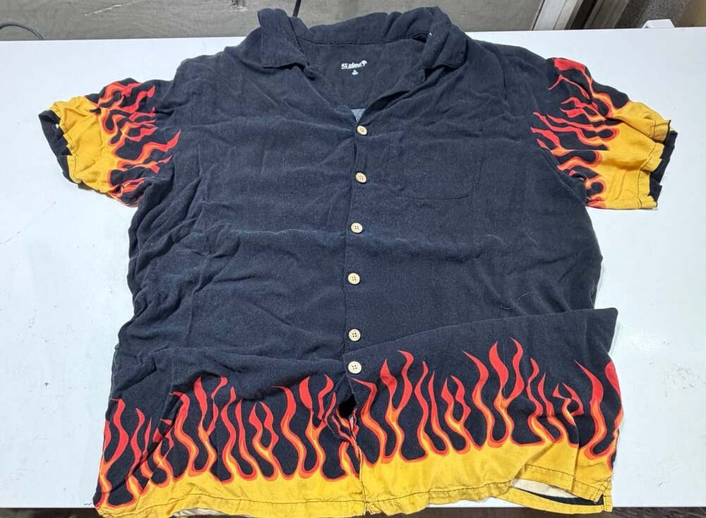 KS Island Black Short Sleeve Button Front Camp Shirt w/ Fire Flame Print XL Tall